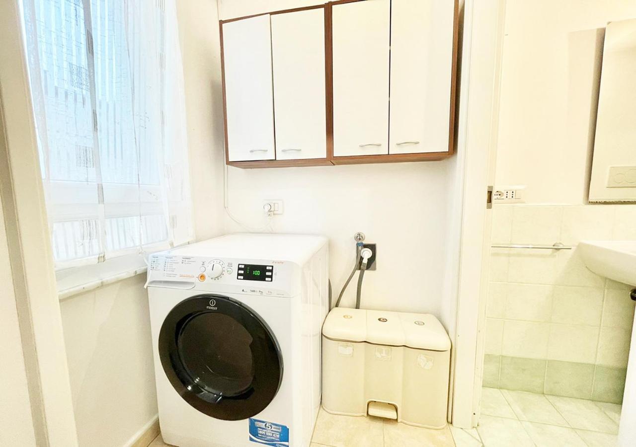 Apartamento Pgs Immobiliare Srls Residenza Marino Bilocale In Centro Storico La Maddalena La Maddalena  Exterior foto